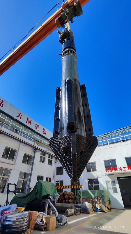 BVEM 214kN Centrifugal Force Hydraulic Vibroflot Oil Adjust Vibration Frequency For Soil Compaction