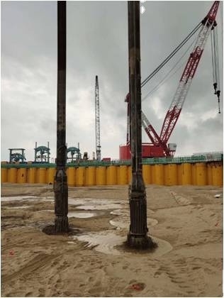 208 Lpm Oil Level Hydraulic Vibroflot Adjustable Vibration Frequency For Foundation Treatment Improvement